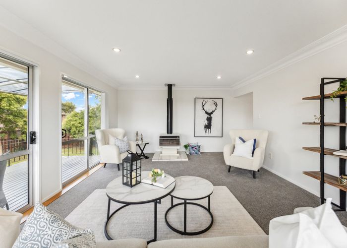  at 9 Forsythe Place, Massey, Auckland