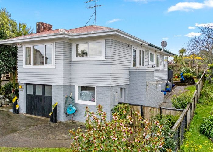  at 1/74 Elliot Street, Howick, Manukau City, Auckland