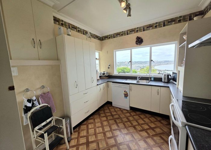  at 2 Avon Street, South Hill, Oamaru