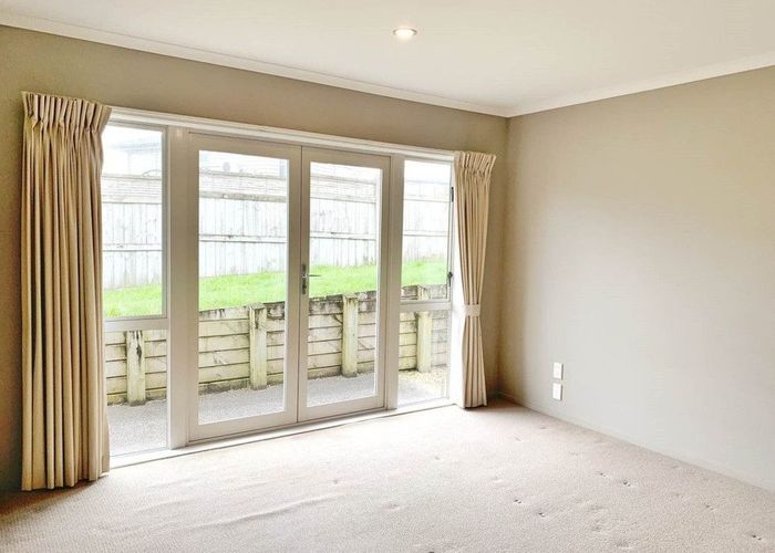  at 5 Ravine Lane, Albany, North Shore City, Auckland