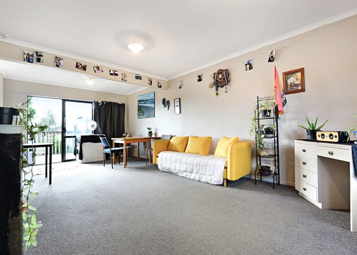  at 5D Snead Place, Hamilton East, Hamilton