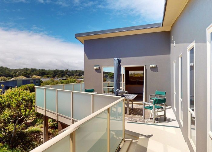  at 51 Kent Avenue, Waitarere Beach, Horowhenua, Manawatu / Whanganui