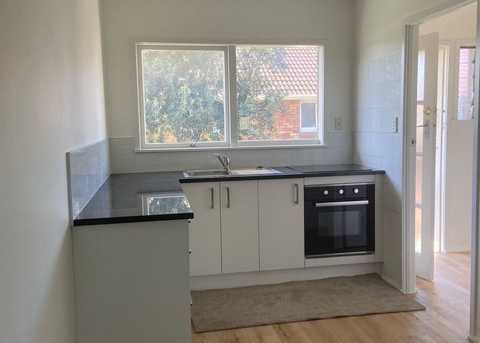  at 2/142 Panama Road, Mount Wellington, Auckland