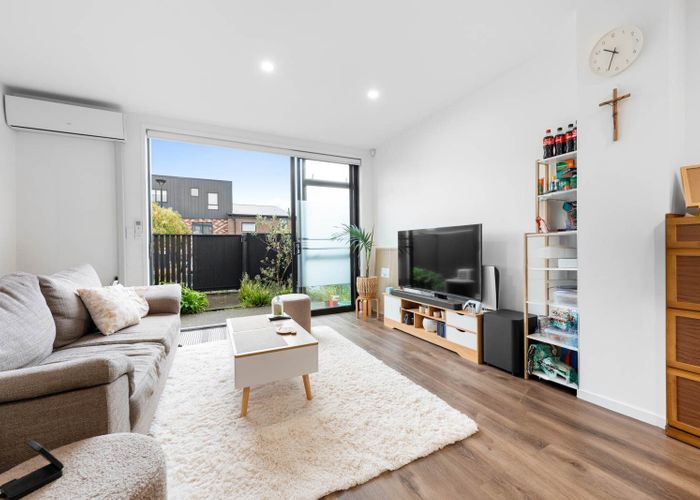  at 19 Kotuitui Street, Manukau, Manukau City, Auckland