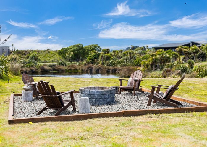  at 37 Pingao Lane, Peka Peka, Kapiti Coast, Wellington