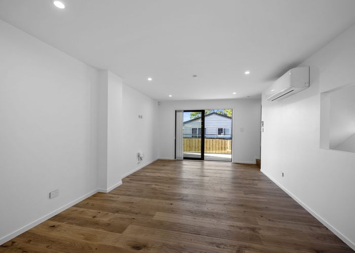  at 4/5 Glendhu Road, Bayview, North Shore City, Auckland
