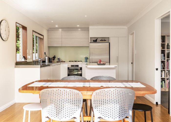  at 5B Kawau Road, Greenlane, Auckland