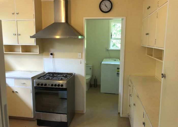  at 87 Hazlewood Avenue, Karori, Wellington