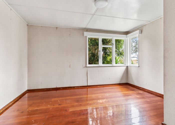  at 11 Howlett Street, Waterview, Auckland City, Auckland