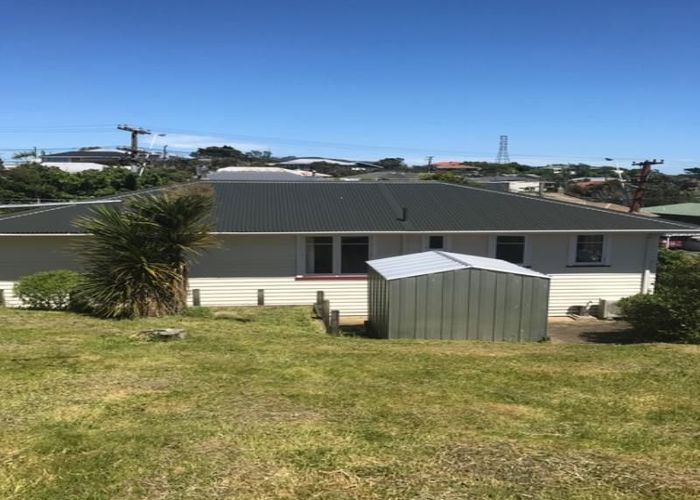  at 42 Kenmore Street, Newlands, Wellington