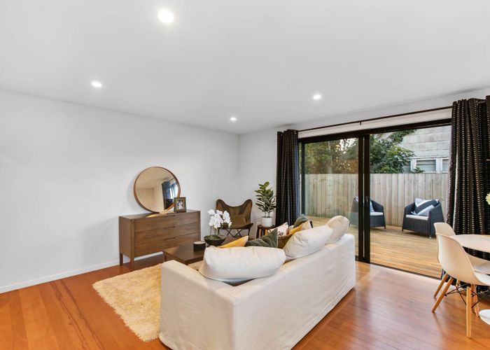  at 18 Tamatea Avenue, Point England, Auckland