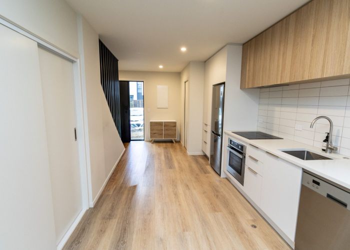  at 4/24 Fitzherbert Road, Wainuiomata, Lower Hutt, Wellington