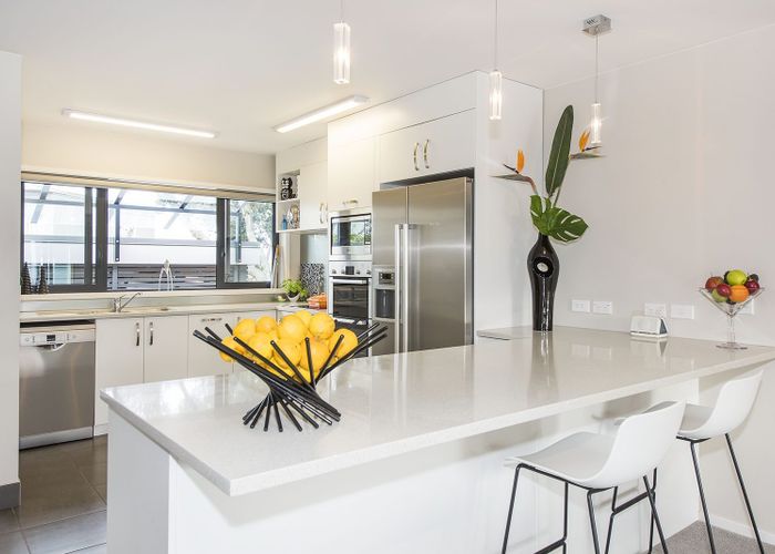  at 2/270 Jervois Road, Herne Bay, Auckland