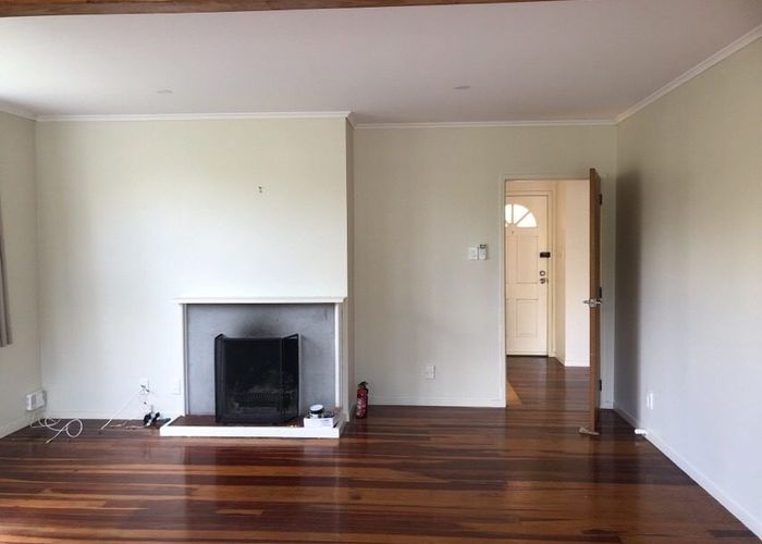  at 8 Mamaku Street, Meadowbank, Auckland City, Auckland