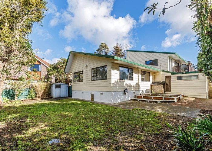  at 56 Marywil Crescent, Hillcrest, Auckland