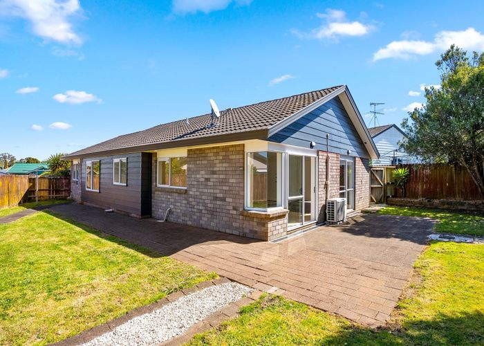  at 11 Randwick Place, Randwick Park, Manukau City, Auckland