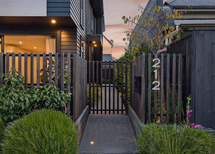  at 212 Peterborough Street, City Centre, Christchurch City, Canterbury