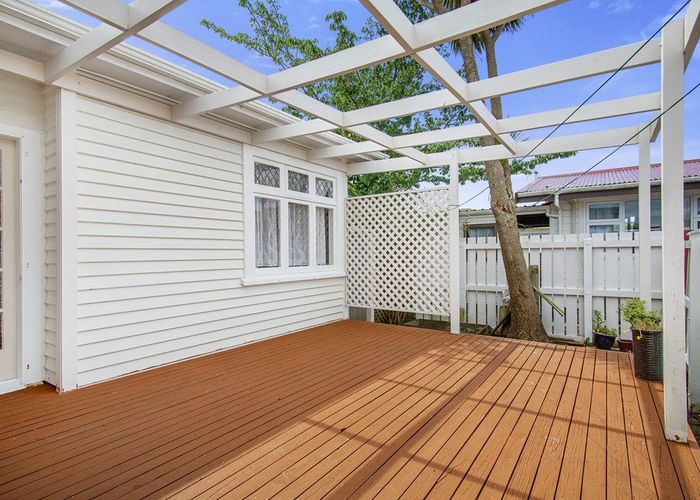  at 1/68 Cambridge Terrace, Waterloo, Lower Hutt, Wellington