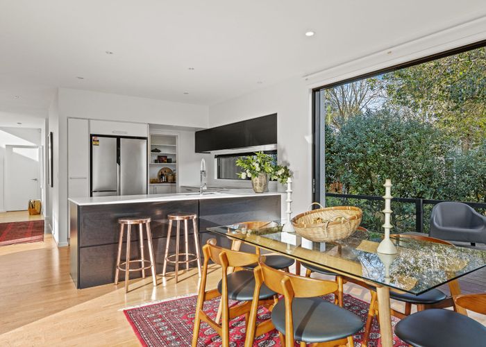  at 62 Straven Road, Fendalton, Christchurch City, Canterbury
