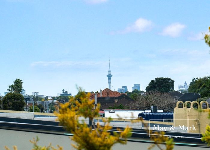  at 201/1A Kings Road, Mount Roskill, Auckland
