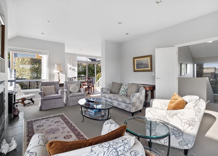  at 35 Comins Crescent, Mission Bay, Auckland