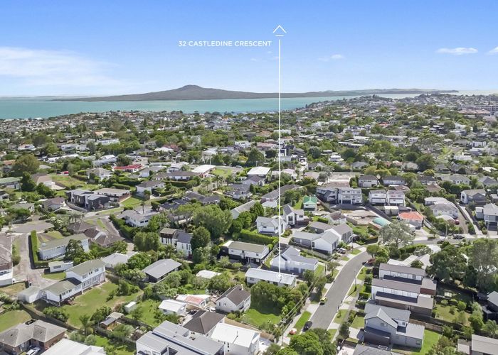  at 32 Castledine Crescent, Glen Innes, Auckland City, Auckland