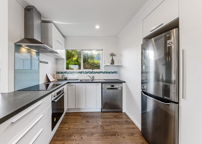  at 2/6 Leigh Terrace, Bayview, North Shore City, Auckland