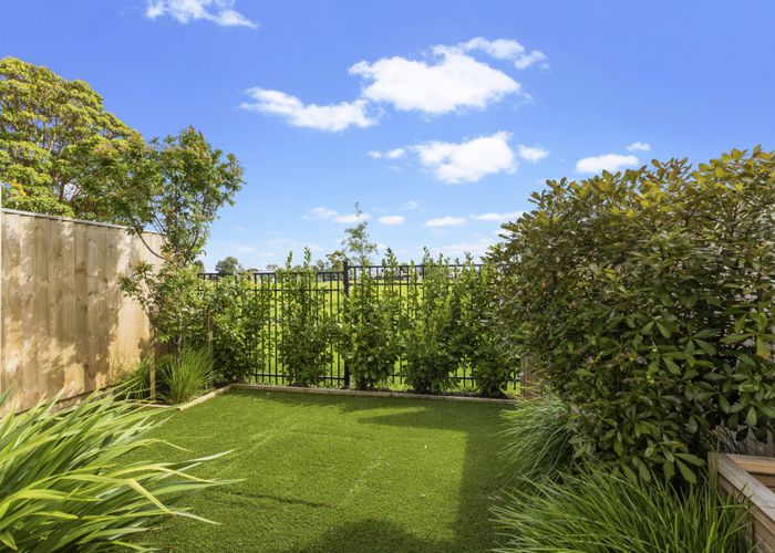  at 7/87 Taikata Road, Te Atatu Peninsula, Waitakere City, Auckland