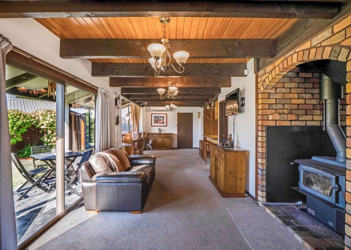  at 8 Payling Lane, Mairehau, Christchurch City, Canterbury