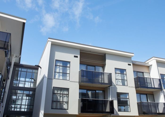 For rent 514/69 Hall Avenue, Mangere Bridge, Manukau City, Auckland