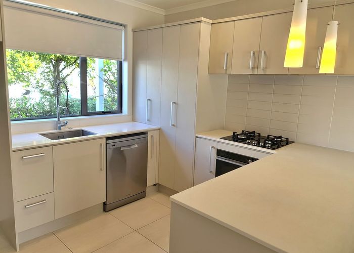  at 24 Kamana Road, Flat Bush, Auckland