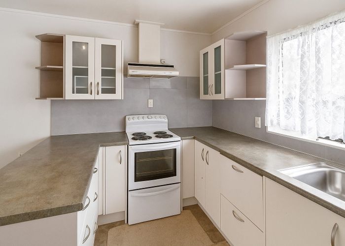  at 2/60 Beach Road, Papakura, Papakura, Auckland