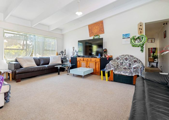  at 99 Seabrook Avenue, New Lynn, Waitakere City, Auckland
