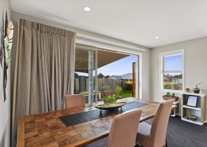  at 4 Julius Place, Richmond