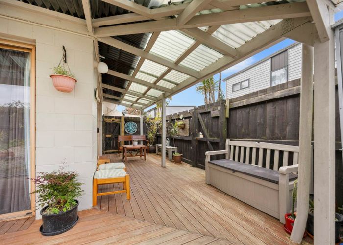  at 1/312 Royal Road, Massey, Waitakere City, Auckland