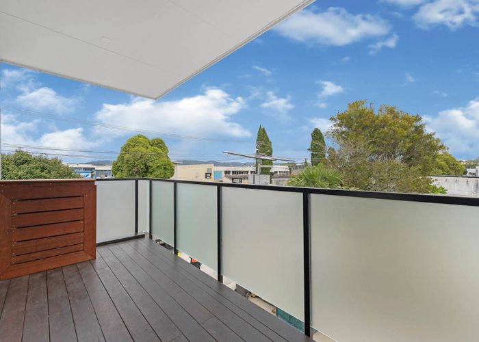  at 5/13 Keeling Road, Henderson, Waitakere City, Auckland