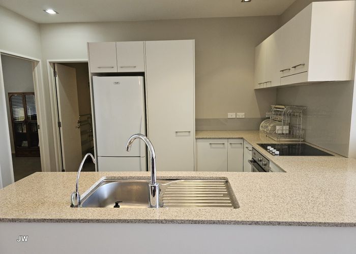  at B305/525 East Coast Road, Browns Bay, North Shore City, Auckland