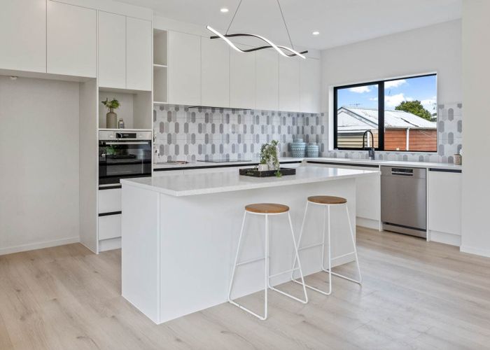  at 7C Titirangi Road, New Lynn, Waitakere City, Auckland