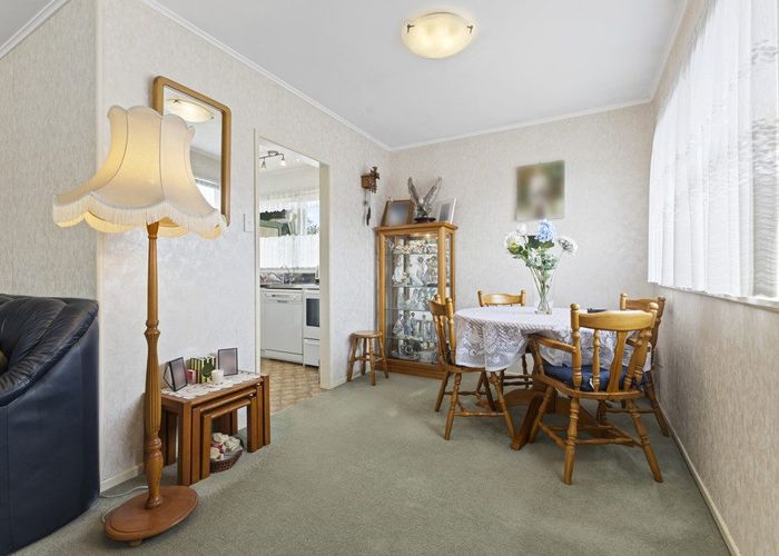  at 60 Wallace Road, Mangere Bridge, Auckland