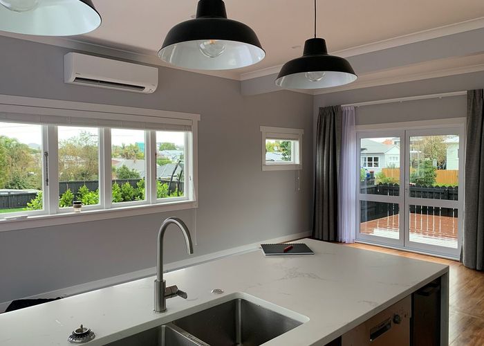  at 111 Kiwi Road, Point Chevalier, Auckland City, Auckland