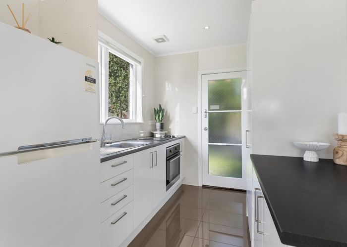  at 1/102 Michaels Avenue, Ellerslie, Auckland City, Auckland