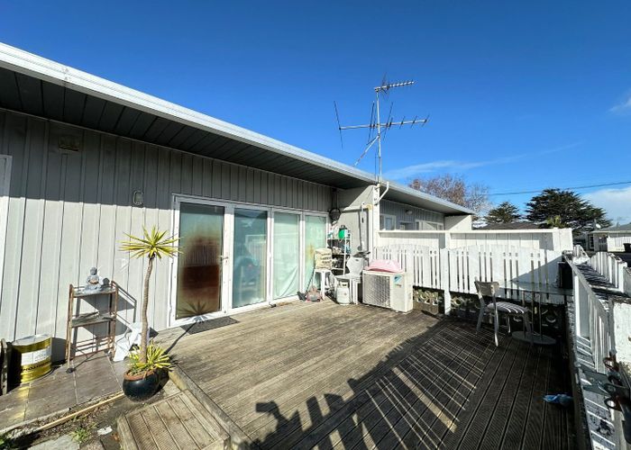  at 2/61 Banks Road, Mount Wellington, Auckland City, Auckland