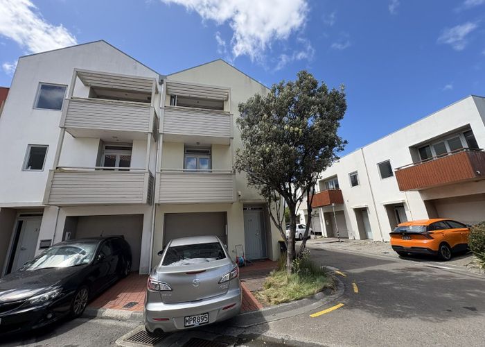  at 25/305 Evans Bay Parade, Hataitai, Wellington, Wellington