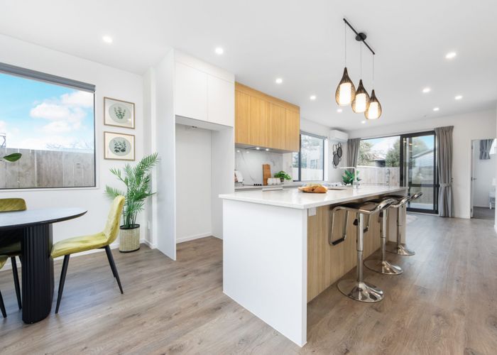  at 96B Botany Road, Botany Downs, Manukau City, Auckland