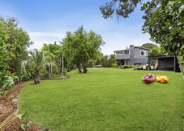 at 21 Spencer Terrace, Hauraki, Auckland
