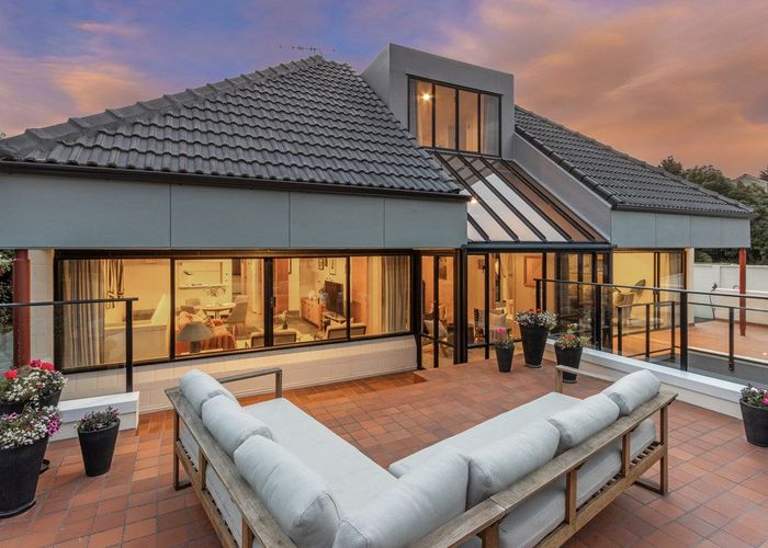  at 6 Thurlestone Place, Burnside, Christchurch