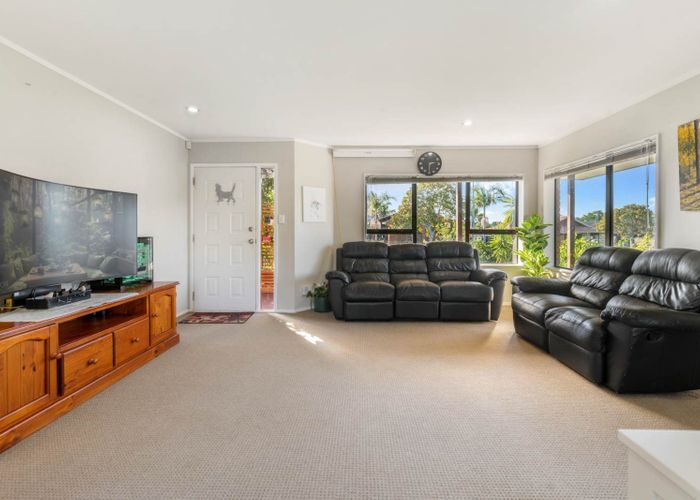  at 1/5 Kenwick Place, Burswood, Manukau City, Auckland