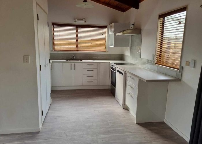  at 17 Lee Road, Hannahs Bay, Rotorua, Bay Of Plenty