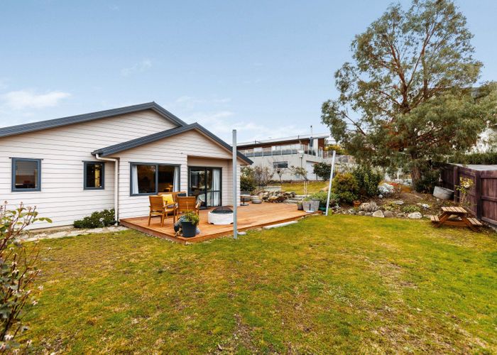  at 13 Missy Crescent, Mount Pisa