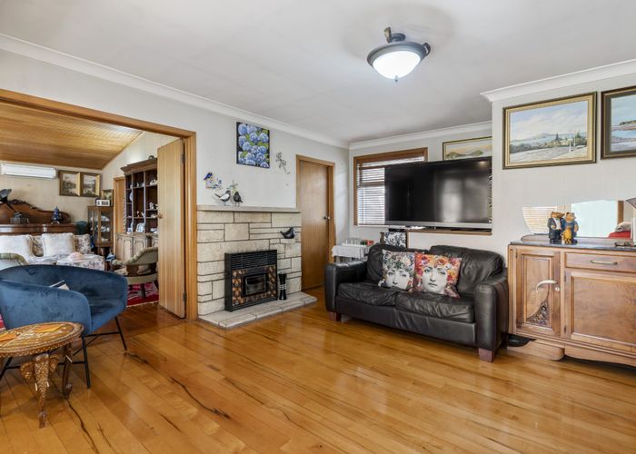  at 1 Bridge Avenue, Te Atatu South, Auckland